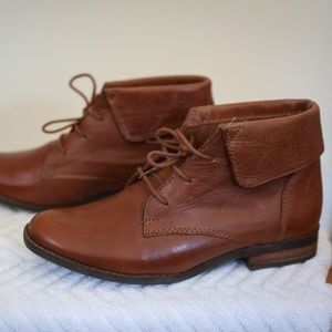 NWOT Steve Madden Brown Leather Ankle Boots